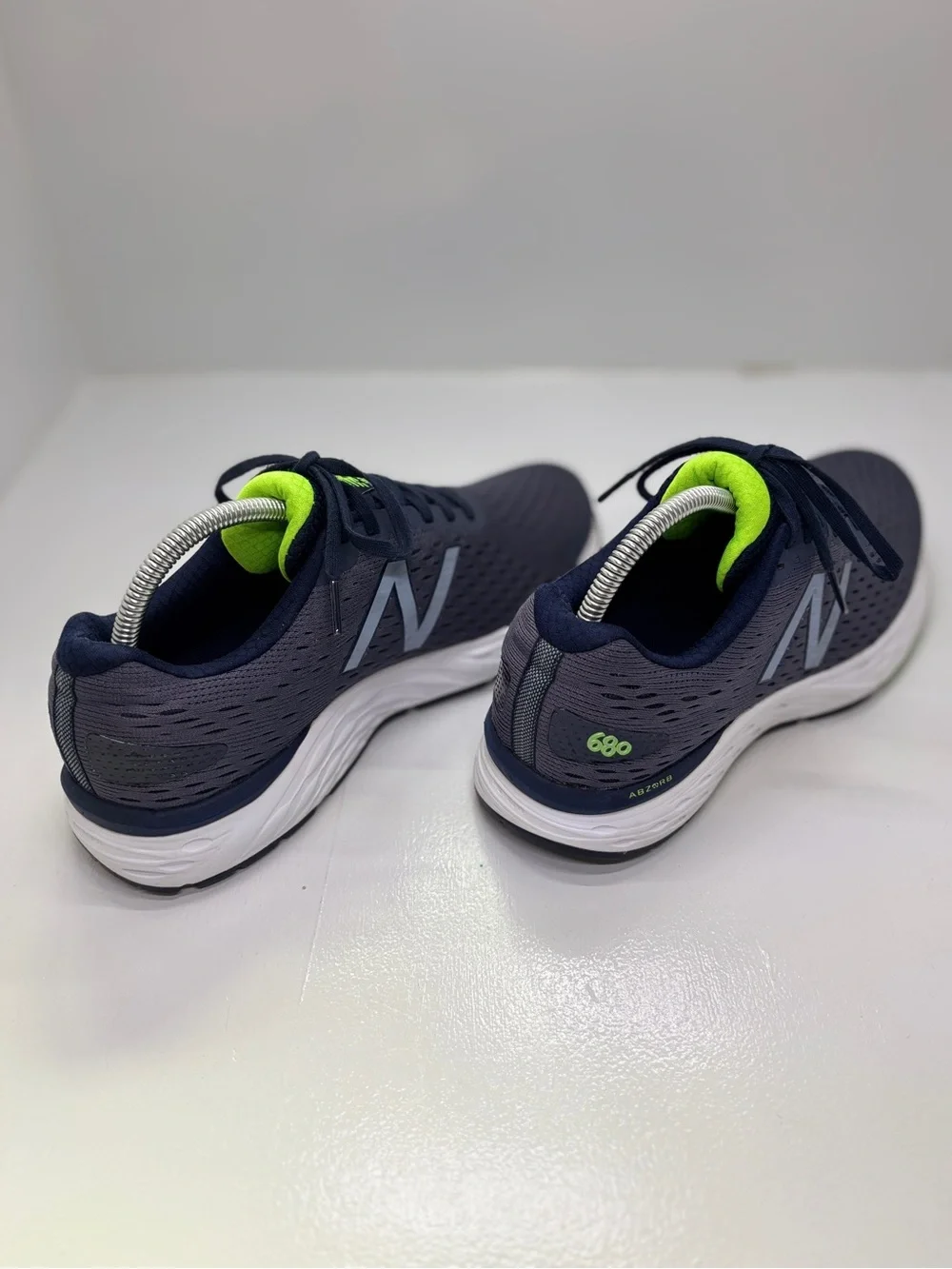 New Balance 680 v6 Men's 9.5 Gray Navy Lime Running Shoes M680LG6